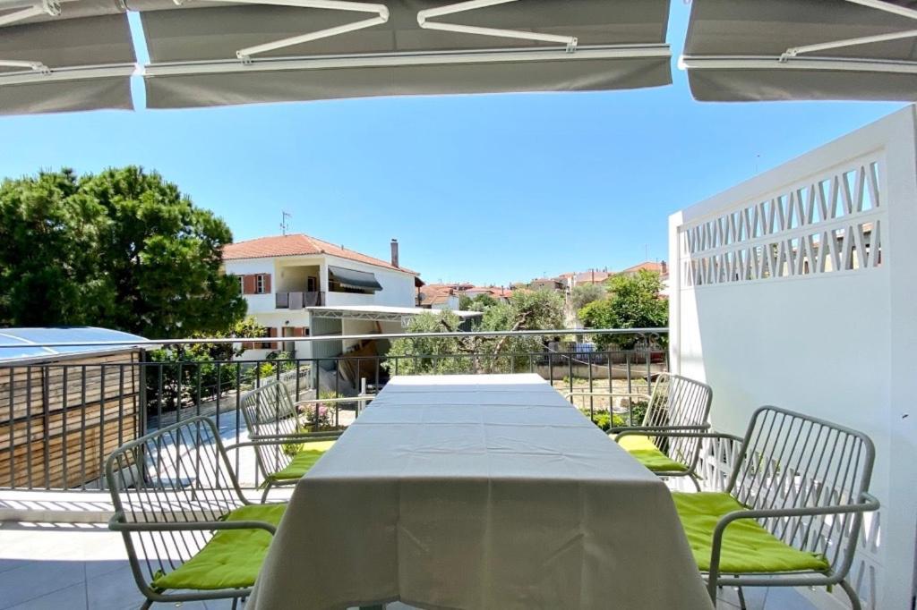 Mageiras Boutique Hotel Афітос Екстер'єр фото